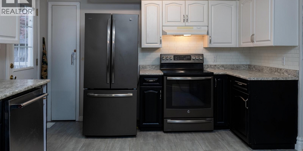 4813 POHLE AVENUE Terrace Photo 6 4813 POHLE AVENUE Terrace Photo 6